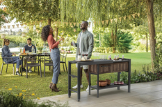 Extendable Party Station